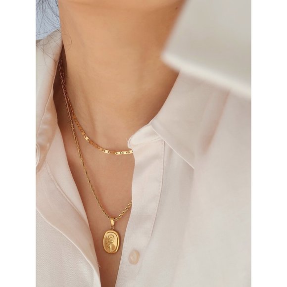 NEW 18K Gold Plated Oval Sunflower Necklace - Picture 3 of 16